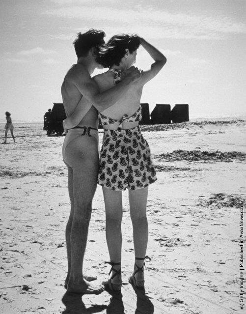 Несколько фотографий снятых на пляже в первой половине 20-го века – Самые лучшие и интересные посты по теме: 20 век, интересно, люди на развлекательном портале Fishki.net